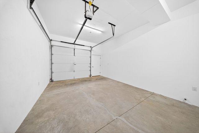 2 Proprietors Drive 25, Marshfield, MA 02050
