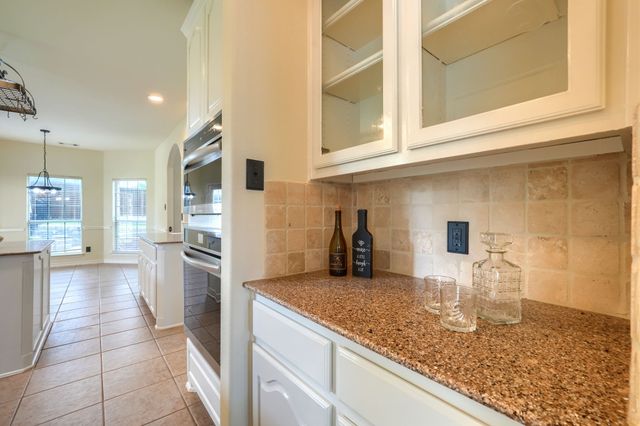 1302 Chippewa Court, Corinth, TX 76210