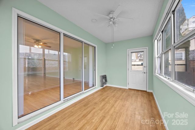 125 Exeter Court, Hendersonville, NC 28791