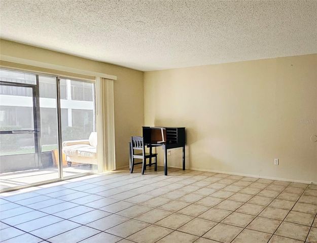 14468 REUTER STRASSE CIRCLE 503, Tampa, FL 33613