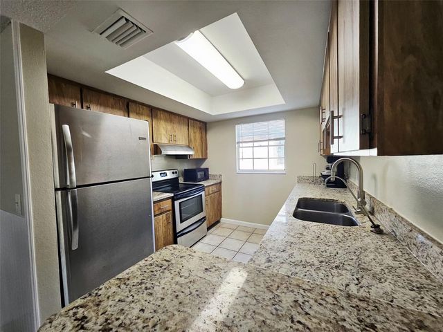 14468 REUTER STRASSE CIRCLE 503, Tampa, FL 33613