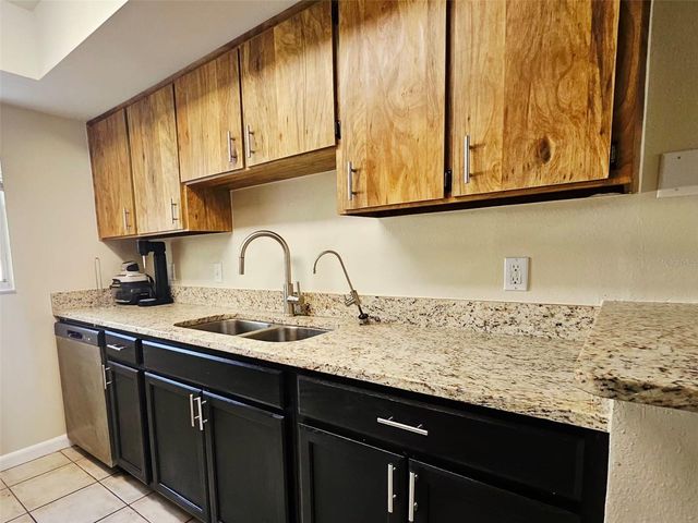 14468 REUTER STRASSE CIRCLE 503, Tampa, FL 33613