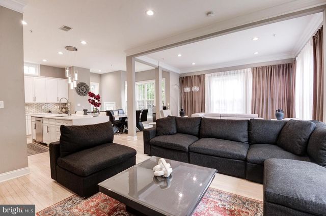 13137 CLARKSBURG SQUARE RD, Clarksburg, MD 20871