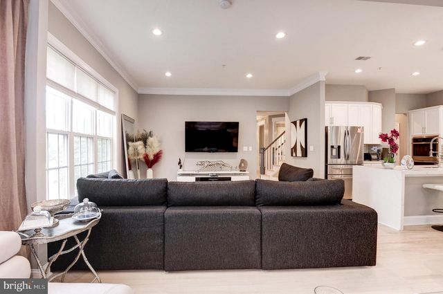 13137 CLARKSBURG SQUARE RD, Clarksburg, MD 20871