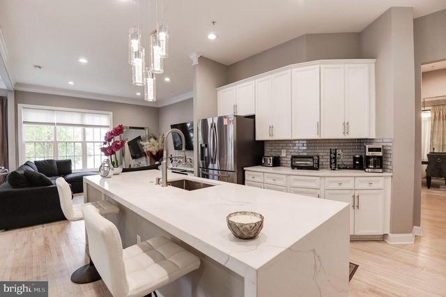 13137 CLARKSBURG SQUARE RD, Clarksburg, MD 20871