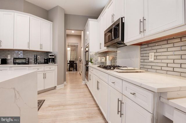 13137 CLARKSBURG SQUARE RD, Clarksburg, MD 20871