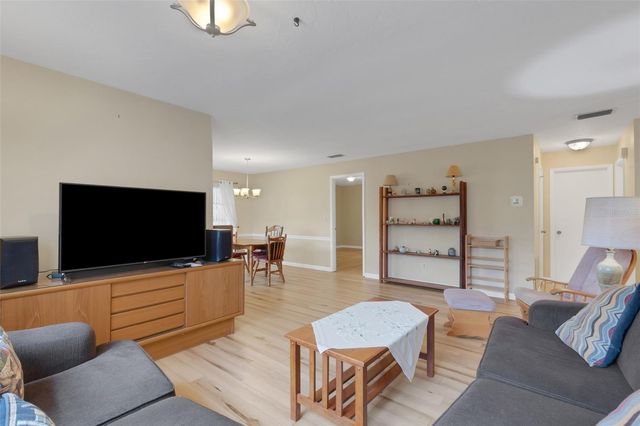 4574 MOHICAN 151, Sarasota, FL 34233