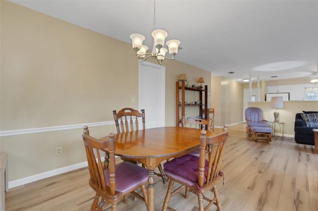 4574 MOHICAN 151, Sarasota, FL 34233