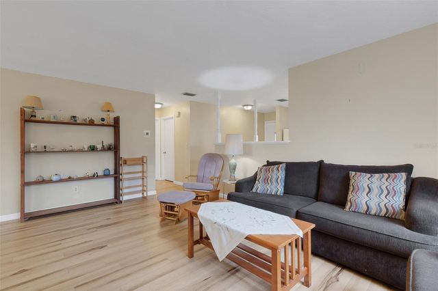4574 MOHICAN 151, Sarasota, FL 34233