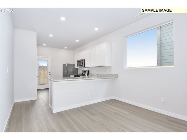 1339 OWL Ave, Woodburn, OR 97071