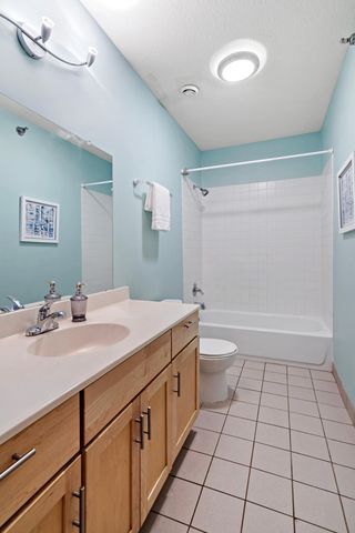 519 S 9th Street S 1, Minneapolis, MN 55404