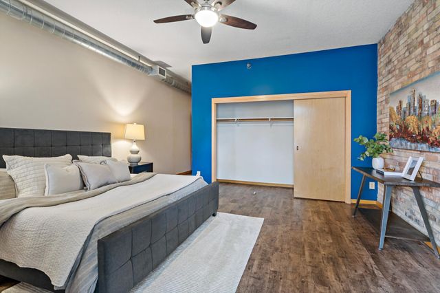 519 S 9th Street S 1, Minneapolis, MN 55404