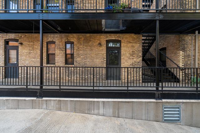 519 S 9th Street S 1, Minneapolis, MN 55404
