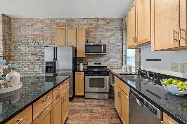 519 S 9th Street S 1, Minneapolis, MN 55404