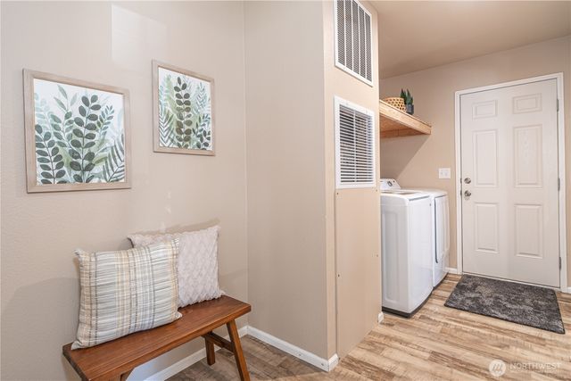 32 N Victory Avenue, Port Townsend, WA 98368