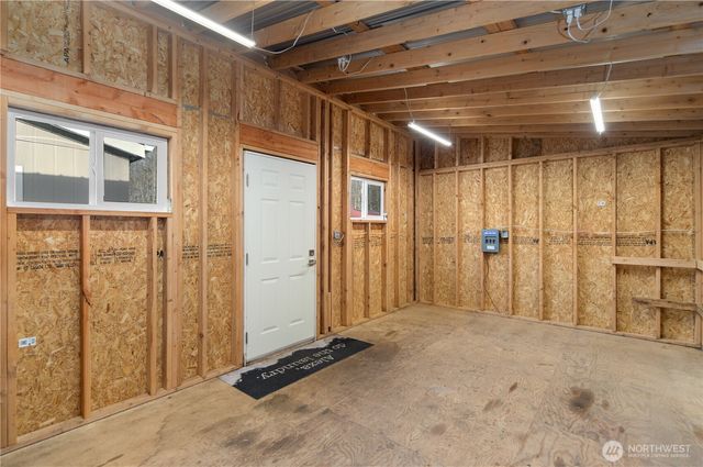 32 N Victory Avenue, Port Townsend, WA 98368