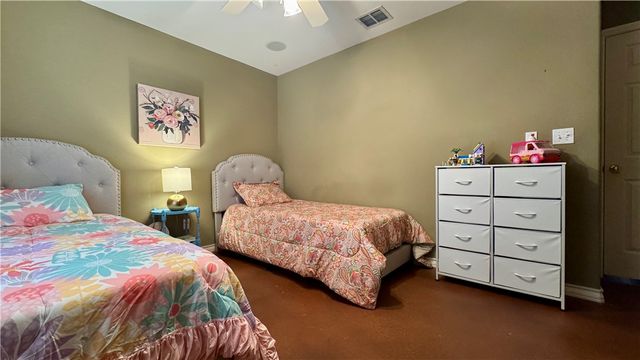 5906 Lindenwood Dr, Corpus Christi, TX 78414
