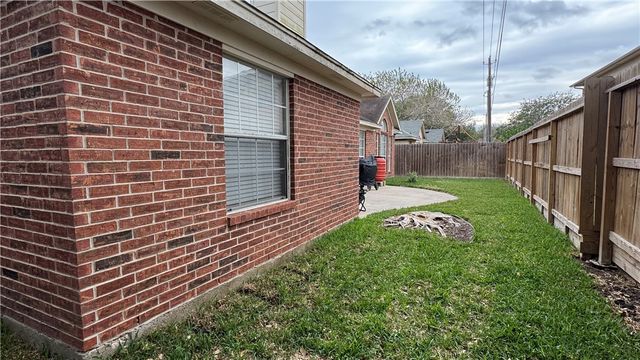 5906 Lindenwood Dr, Corpus Christi, TX 78414
