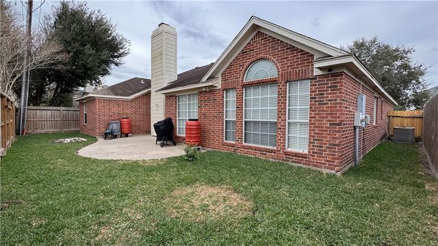 5906 Lindenwood Dr, Corpus Christi, TX 78414