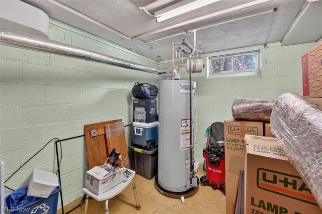 2416 Fenwood Road, University Heights, OH 44118