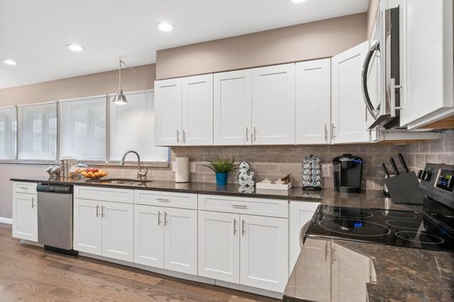 277 S James Road, Columbus, OH 43213