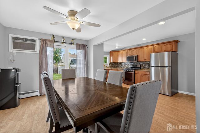 2 Lillian Terrace, Woodbridge Proper, NJ 07095