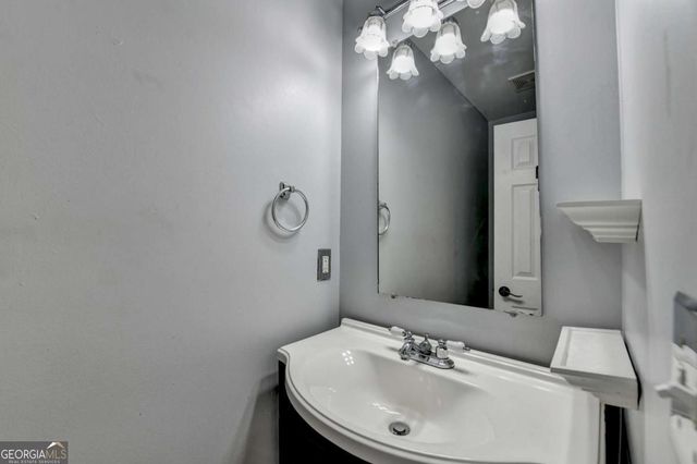 938 Mulberry Fields Cove, Auburn, GA 30011