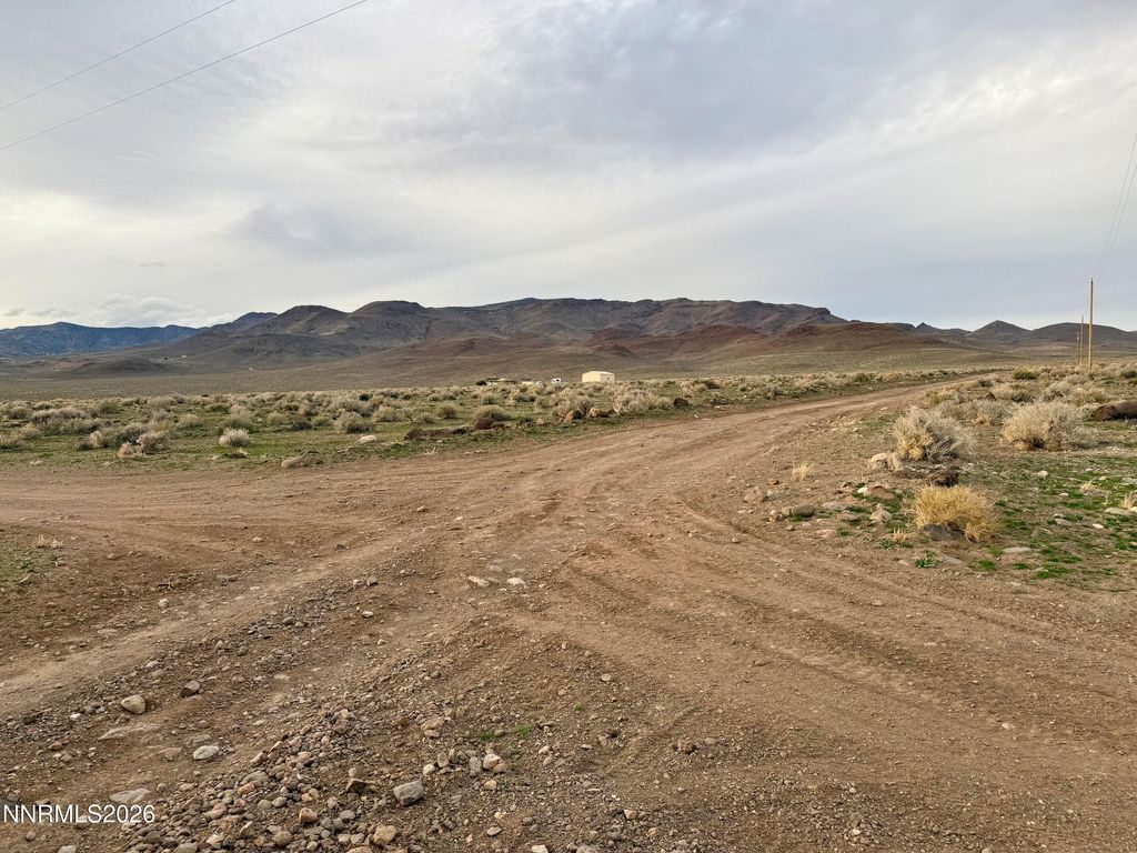 Image 2 of property listing at 9485 Quarter Horse Lane, Stagecoach, NV 89429