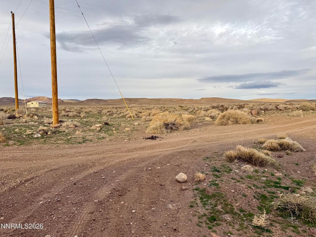 Image 4 of property listing at 9485 Quarter Horse Lane, Stagecoach, NV 89429