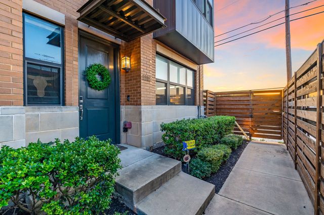 1118 S Adams Street, Fort Worth, TX 76104