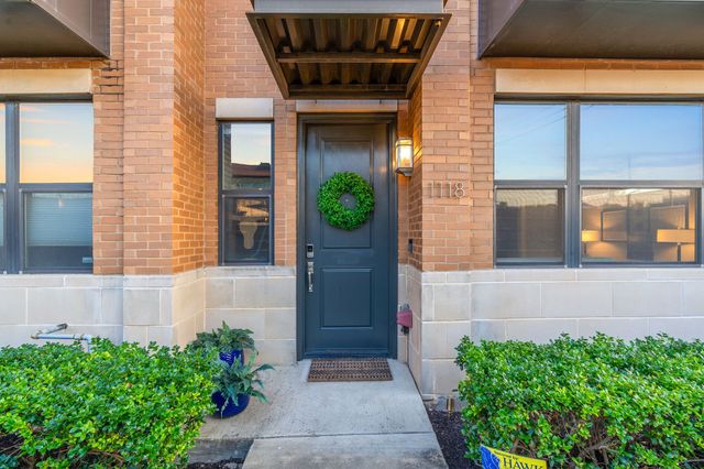 1118 S Adams Street, Fort Worth, TX 76104