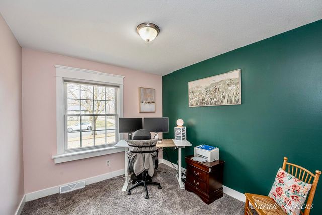 3766 Parkland Avenue SW, Wyoming, MI 49509