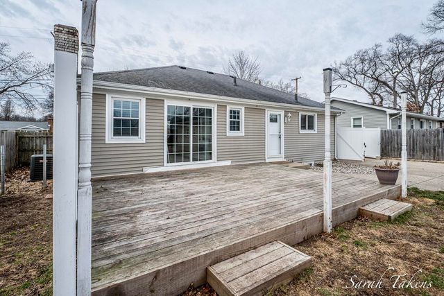3766 Parkland Avenue SW, Wyoming, MI 49509