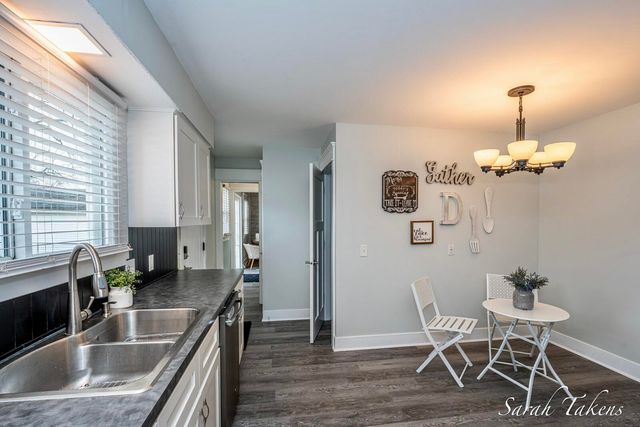 3766 Parkland Avenue SW, Wyoming, MI 49509