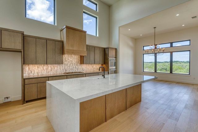 549 Mayapple DR, Horseshoe Bay, TX 78657