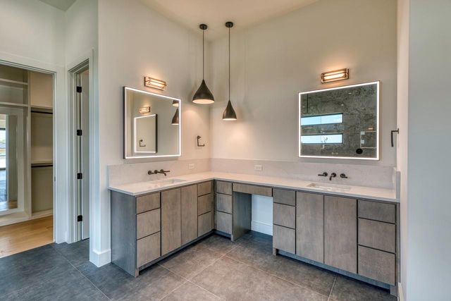 549 Mayapple DR, Horseshoe Bay, TX 78657