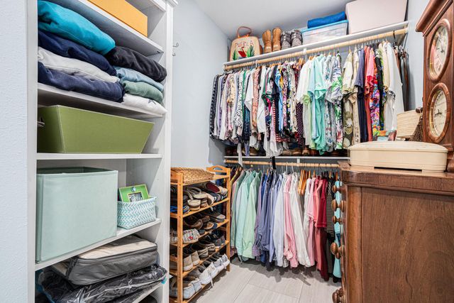 2059 Winrock Boulevard 52, Houston, TX 77057