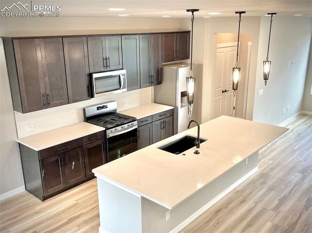 6144 Steele Creek Way, Colorado Springs, CO 80922