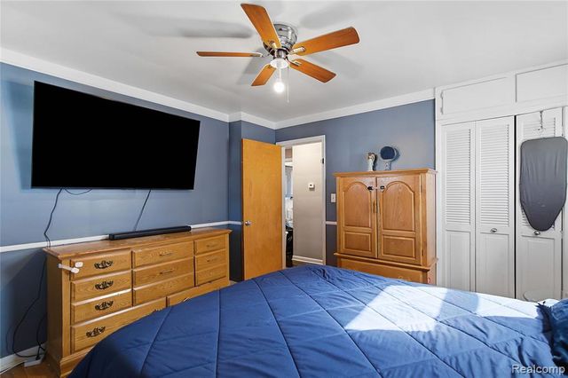 26071 Compson Street, Roseville, MI 48066