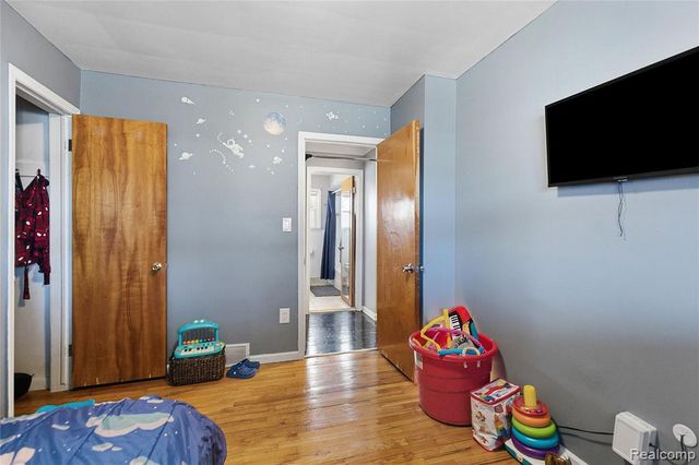 26071 Compson Street, Roseville, MI 48066