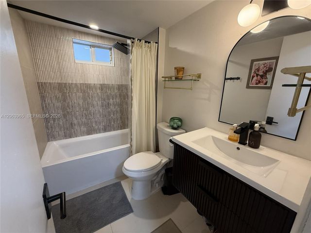 1666 West Ave 305, Miami Beach, FL 33139