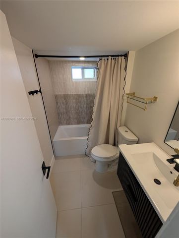 1666 West Ave 305, Miami Beach, FL 33139