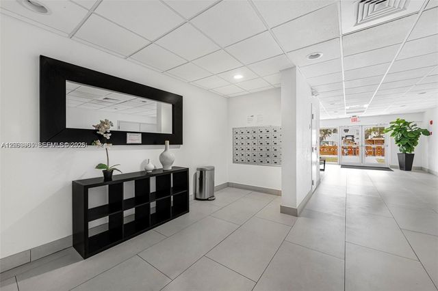 1666 West Ave 305, Miami Beach, FL 33139