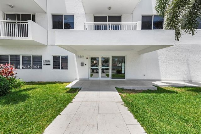 1666 West Ave 305, Miami Beach, FL 33139
