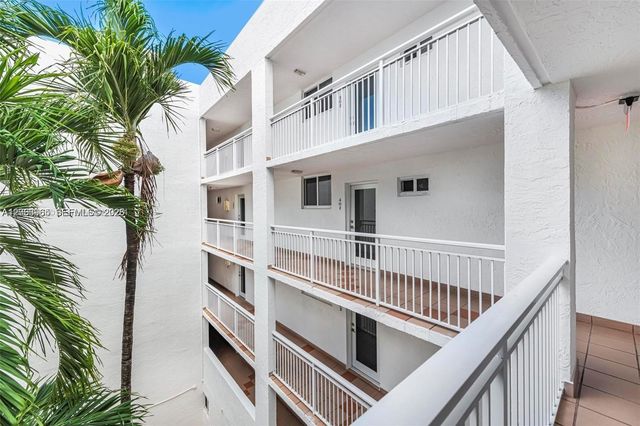 1666 West Ave 305, Miami Beach, FL 33139