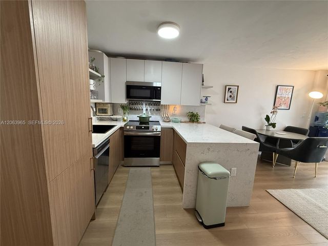 1666 West Ave 305, Miami Beach, FL 33139