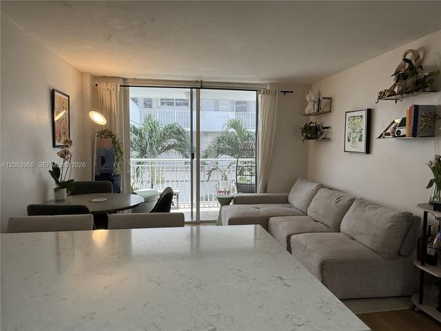 1666 West Ave 305, Miami Beach, FL 33139