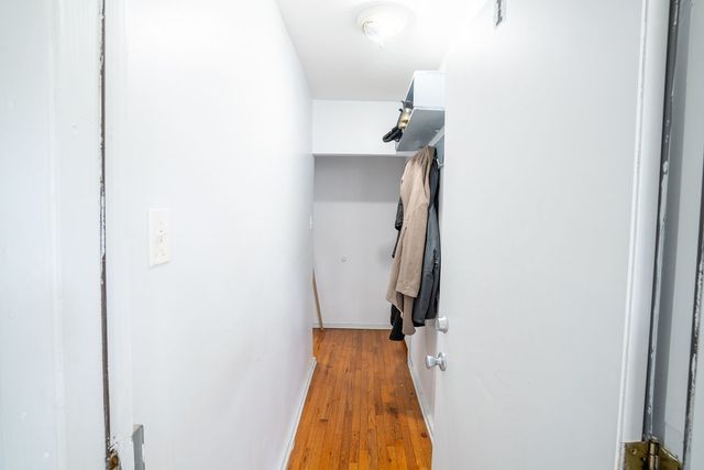 6830 S Langley Avenue, Chicago, IL 60637