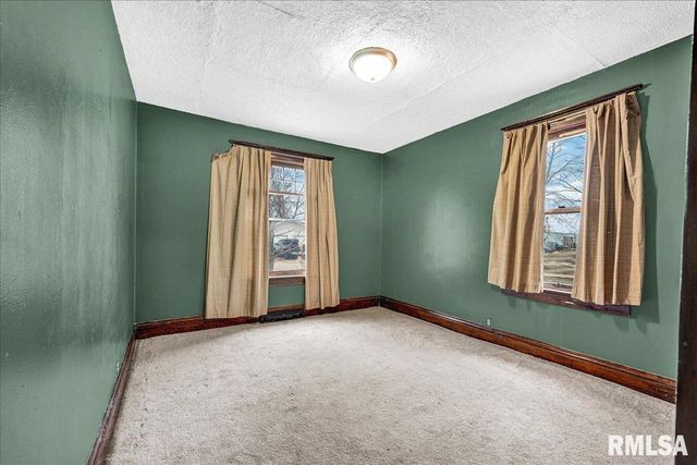 1722 N LOGAN Street, Chillicothe, IL 61523