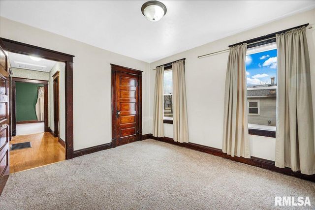 1722 N LOGAN Street, Chillicothe, IL 61523